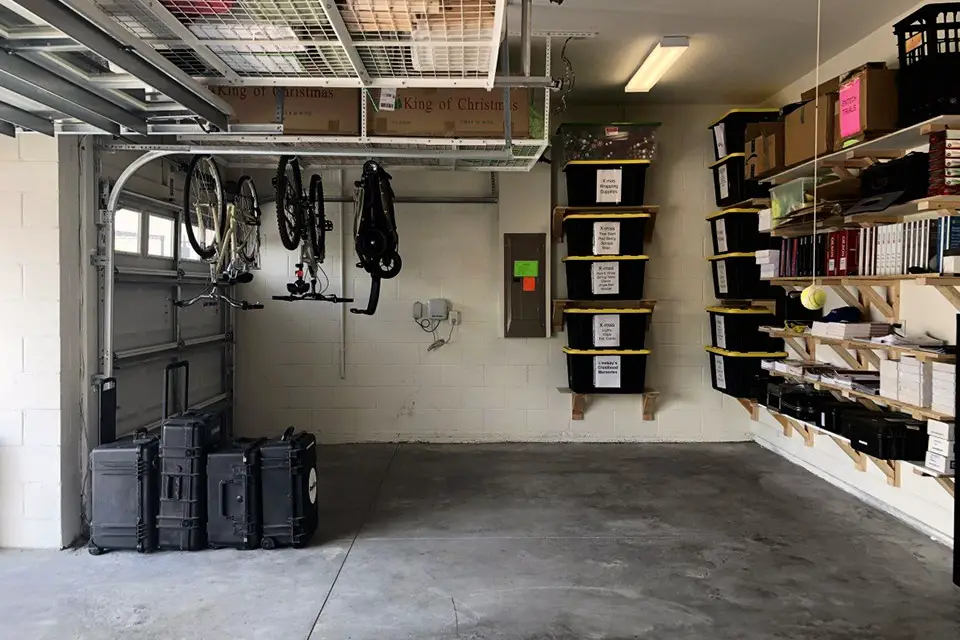 comment renover vieux garage moderne