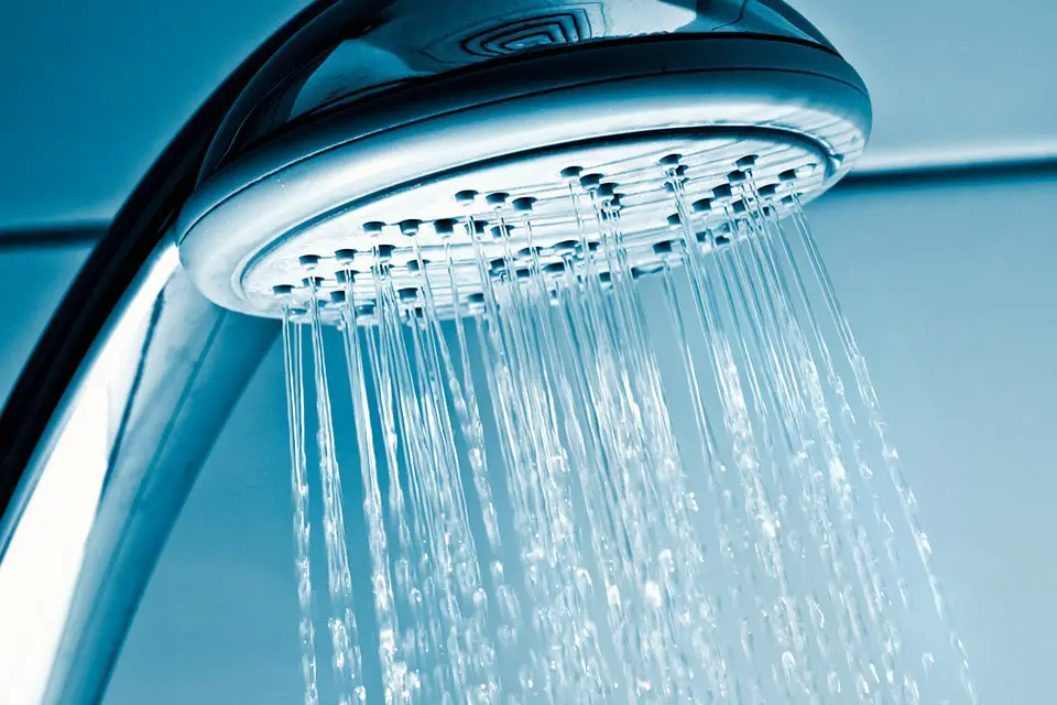 guide installer arrivee eau douche